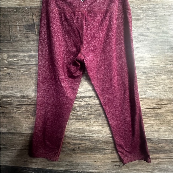 Athleta Red Capri Leggings Streamlined Performance Fit - Picture 2 of 11